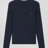 Slim navy blue long-sleeved round neck cotton T-shirt
