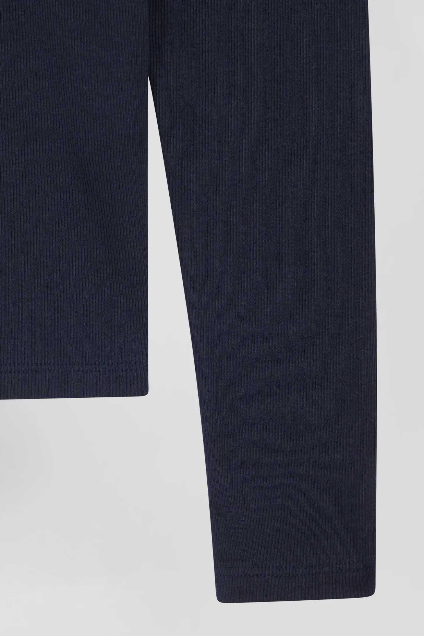 Slim navy blue long-sleeved round neck cotton T-shirt