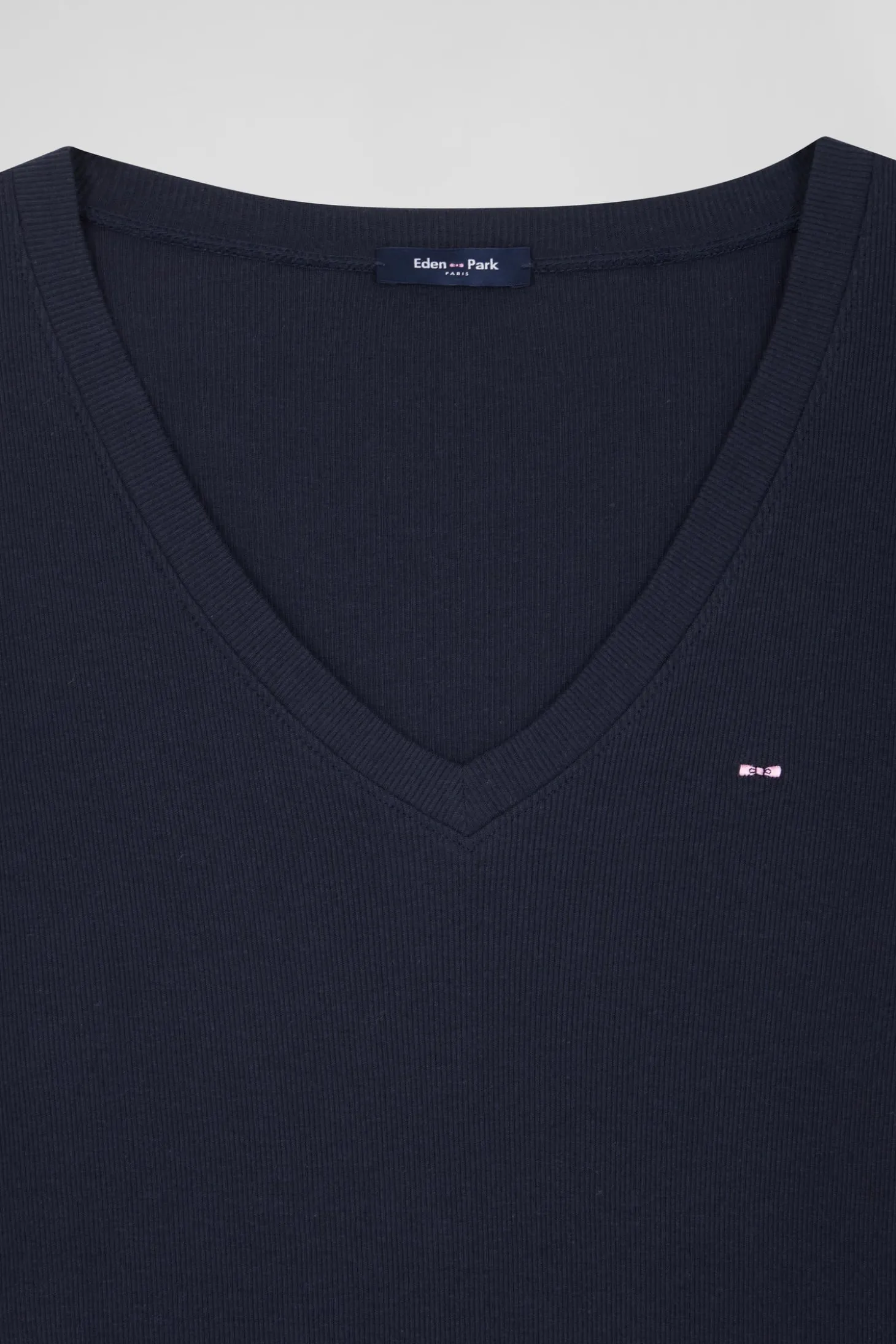 Slim navy blue long-sleeved V-neck cotton T-shirt