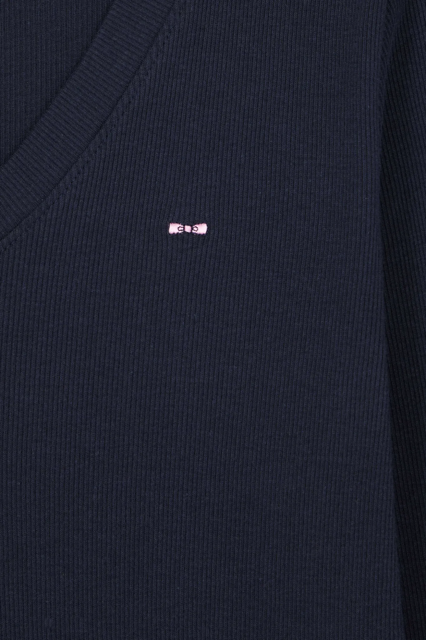 Slim navy blue long-sleeved V-neck cotton T-shirt