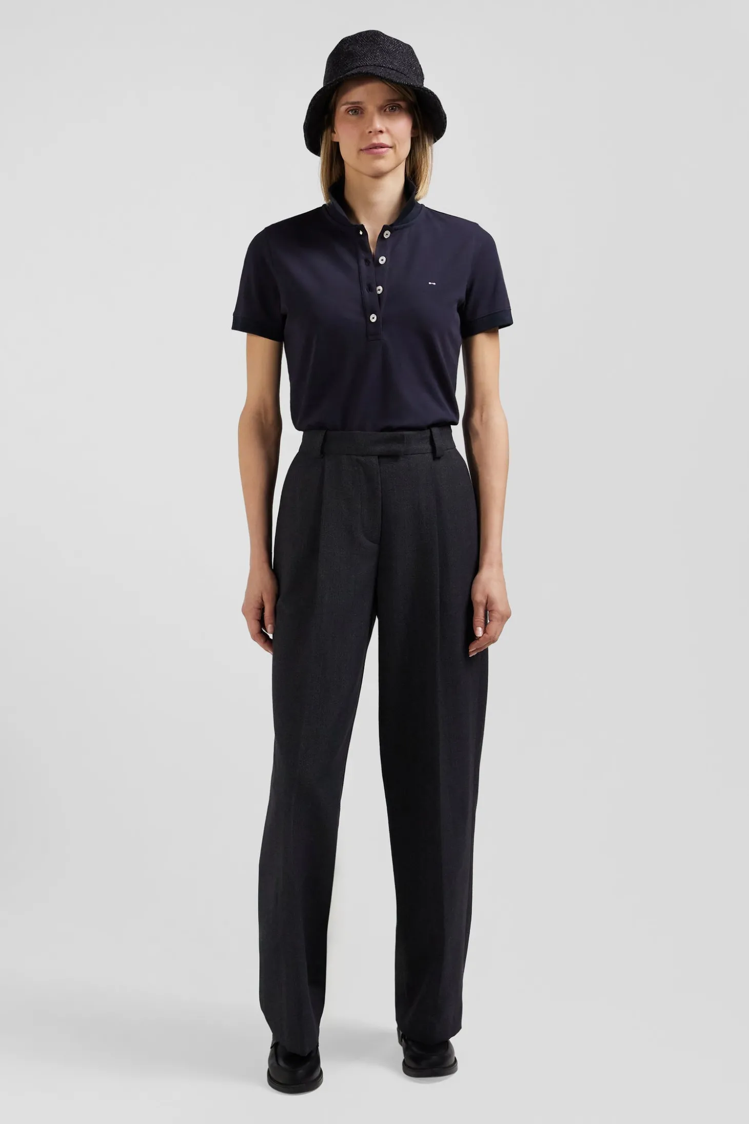 Slim navy blue plain stretch cotton short-sleeved polo shirt