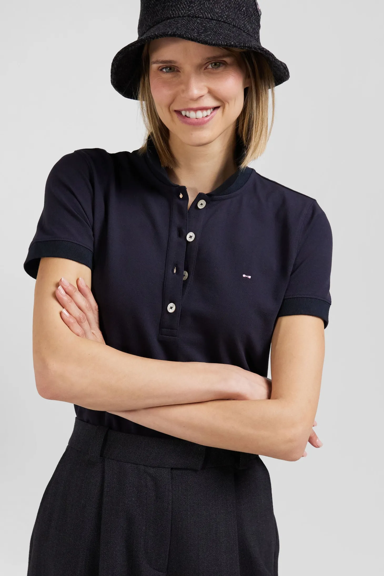 Slim navy blue plain stretch cotton short-sleeved polo shirt