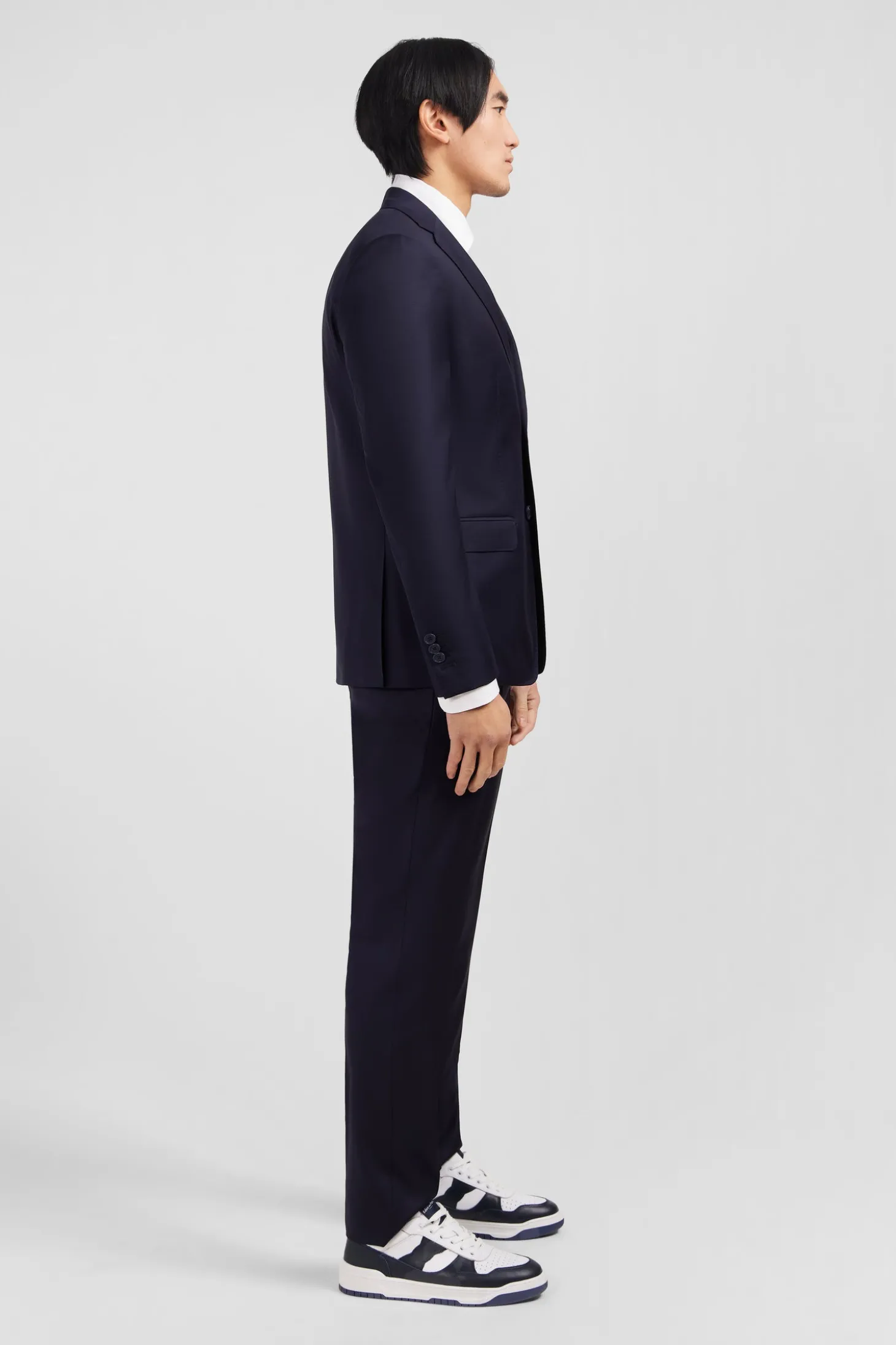 Slim-fit suit in navy blue wool