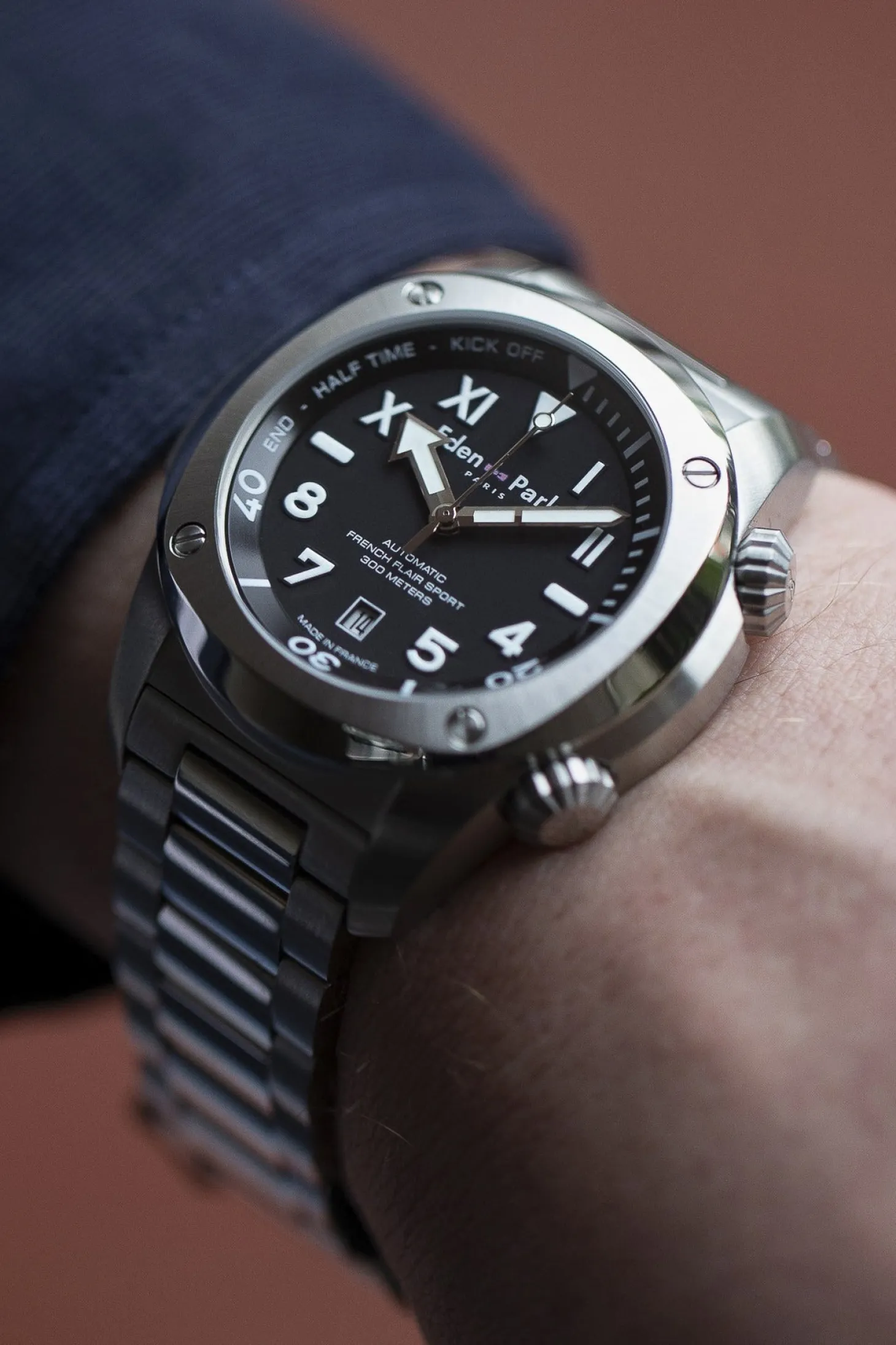 Steel automatic watch