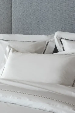 White comforter cover