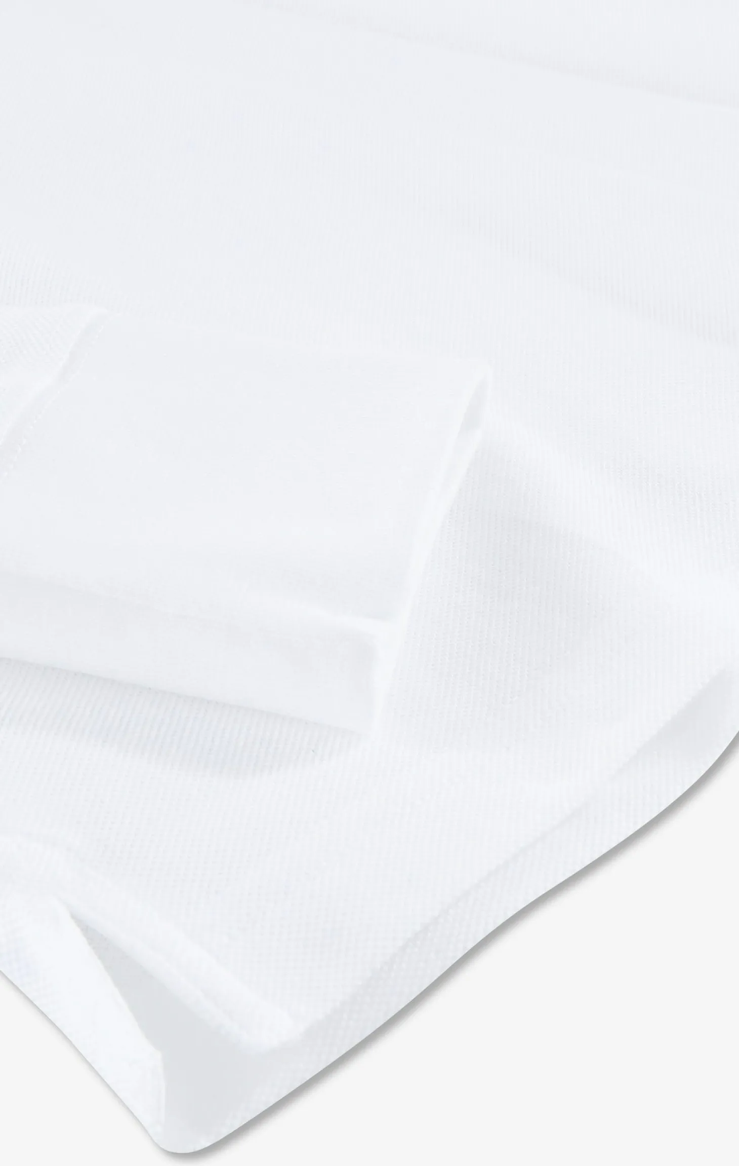 White cotton polo with contrasting neck