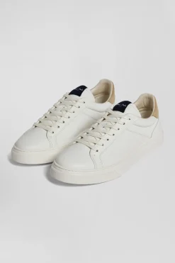 White low-top leather sneakers