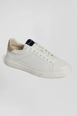 White low-top leather sneakers