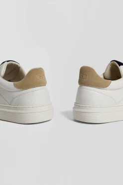 White low-top leather sneakers
